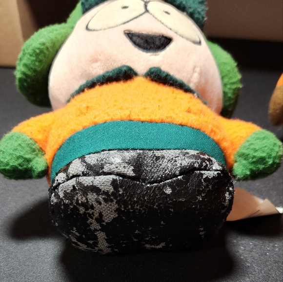 Kyle Broflovski 7" Fun 4 All 1998 + Kenny 7" Nanco 2008 South Park Plushies - Picture 7 of 8